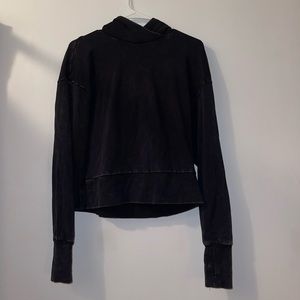 Black Sweashirt • Size XS